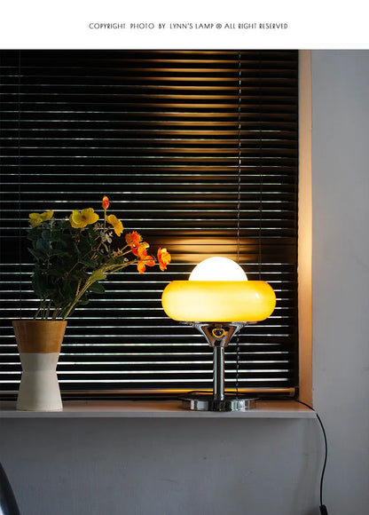 Medieval Bauhaus Floor Lamp American Retro Warm Egg Tart Floor Lights Nordic Bedroom Bedside Standing Lamps for Living Room