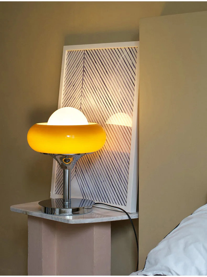 Medieval Bauhaus Floor Lamp American Retro Warm Egg Tart Floor Lights Nordic Bedroom Bedside Standing Lamps for Living Room